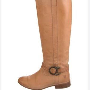Beautiful leather Frye riding boots